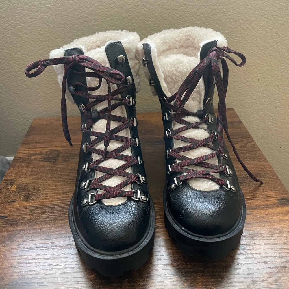 New, Never Worn Nine West Boot 6.5M